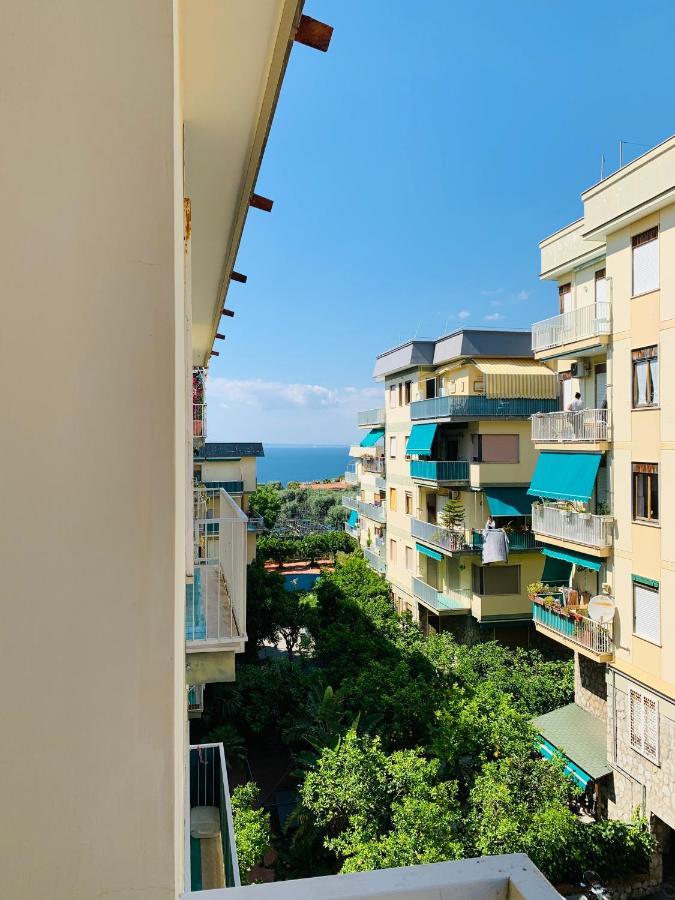 Апартаменти Sorrento Moon Екстер'єр фото